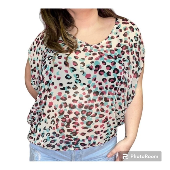 Lush 𝅺Brand Animal Print Oversized Top - Picture 2 of 5